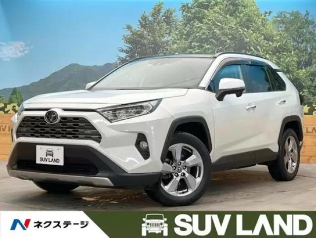 「RAV4とロッキー」人気のSUVを比較！特徴の違いや兄弟車も紹介