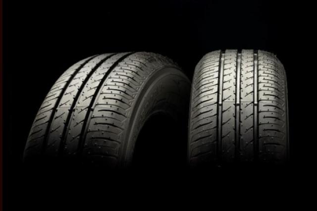 車のタイヤがパンクしたときはどうする?対応から予防までの全ガイド
