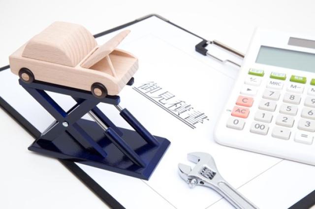 車を擦った修理の費用相場と対処法!緊急性の見極めや自己修理の方法を紹介