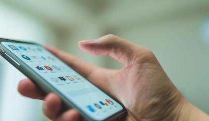 車査定アプリとは？利用するメリットや車を高く売る方法をご紹介