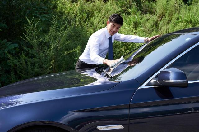 自動車のガラスコーティングと特徴や注意点を徹底解説！