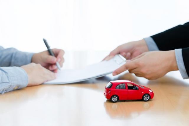 自動車の抹消登録に使う書類とは?状況別の手続き方法や手続きを行うメリット