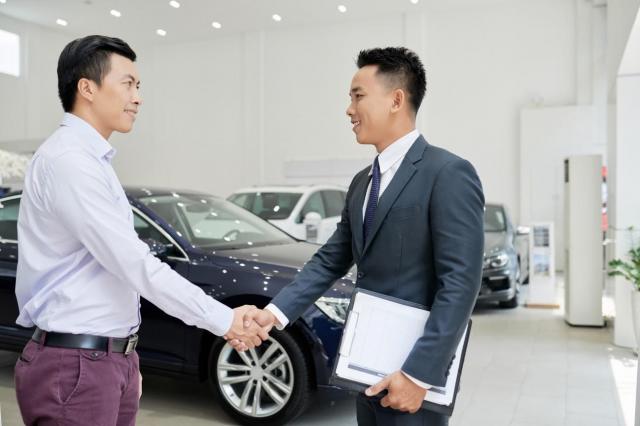 新古車購入のメリット デメリットや買い方は オークションでも買える 新車 中古車の ネクステージ