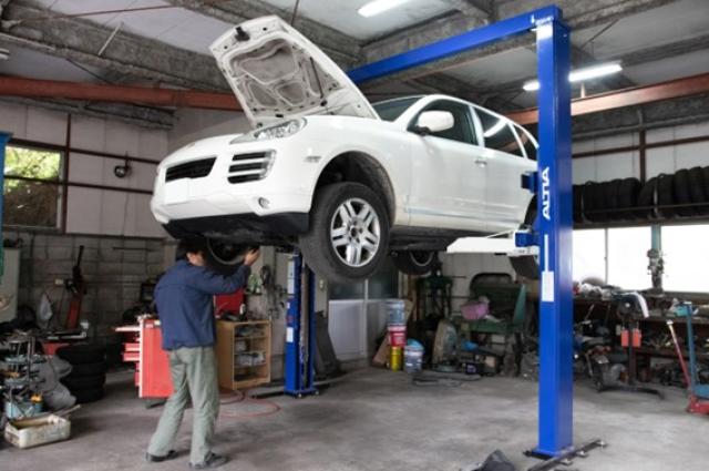 ポルシェってどんなイメージがある?ブランドの特徴をご紹介