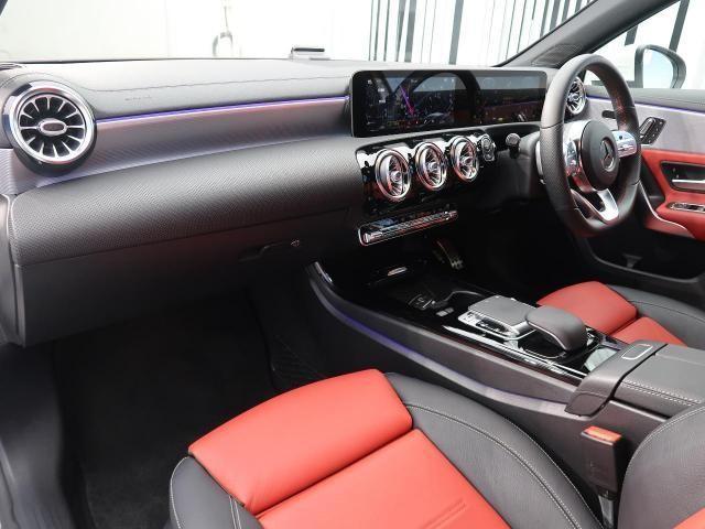 メルセデス・ベンツ「A180」を徹底解剖！Bクラスとの違いは？どちらも中古車が狙い目