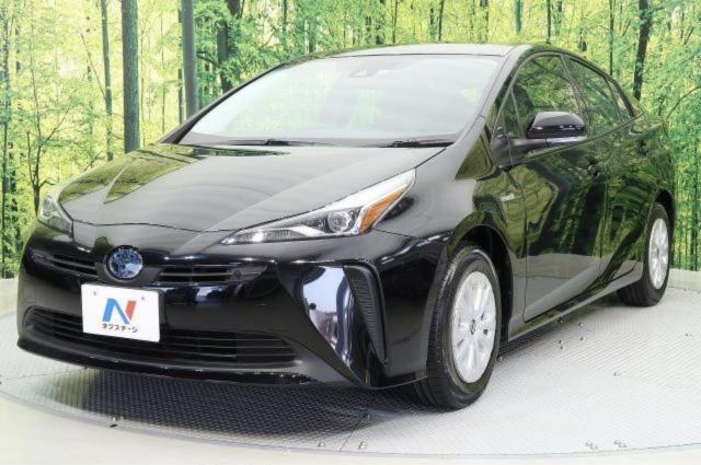 自動車販売はかつてない危機!2020年上半期狙い目のメーカー、車種別ランキング