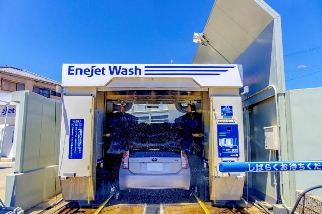 車の正しい洗車方法を解説!車を綺麗にするコツや洗剤の選び方とは