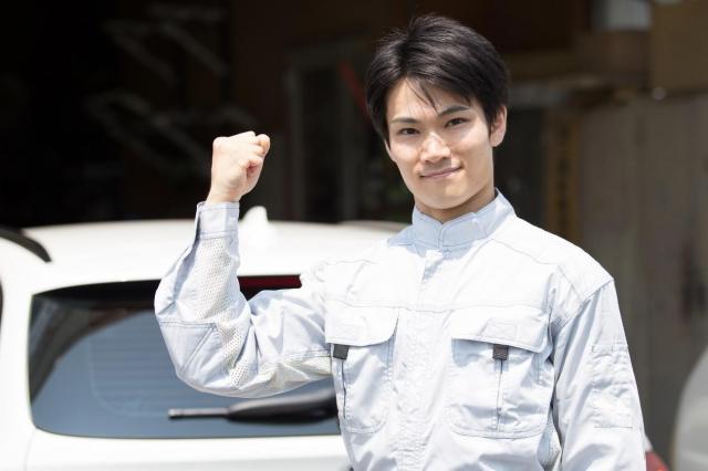 自動車整備士の仕事内容を解説！整備士の現状や魅力とは