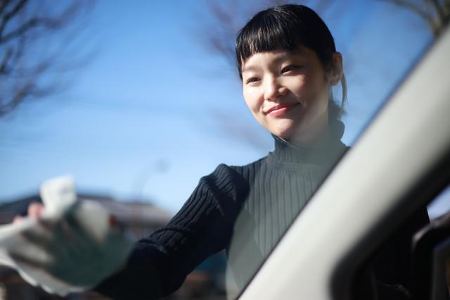 車のガラスを撥水コーティングする!コーティング剤の選び方とDIYを徹底解説