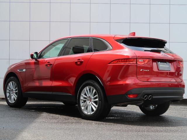 ジャガー初のSUVモデル「F-PACE」の魅力とスペック、注目車種を紹介！