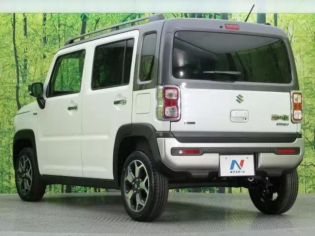 ハスラーは四駆でも低燃費?人気の理由やライバル車との比較も