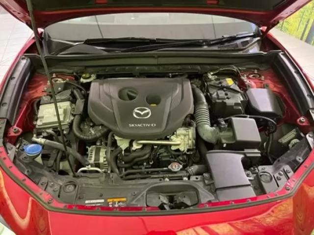 マツダCX-30の燃費は悪いのか?維持費の目安や実燃費の計算方法を解説