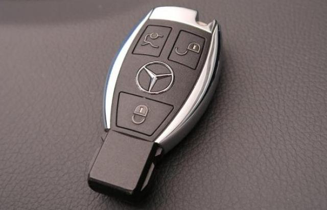 ベンツのCLAとはどのような車なのか|特徴を徹底解説