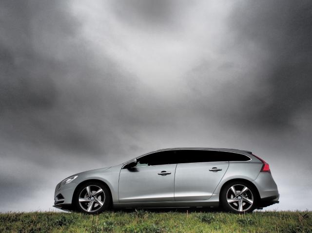 ボルボのSUVがカッコいい!価格やスペックを見比べてどのタイプを選ぶ?