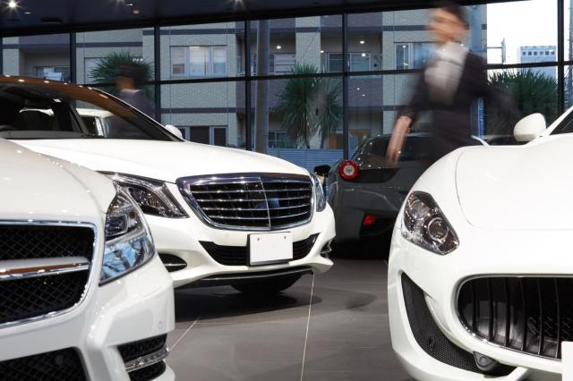 【ジャガー2シーターFタイプ】気品に満ちた見た目と刺激ある走りが魅力！