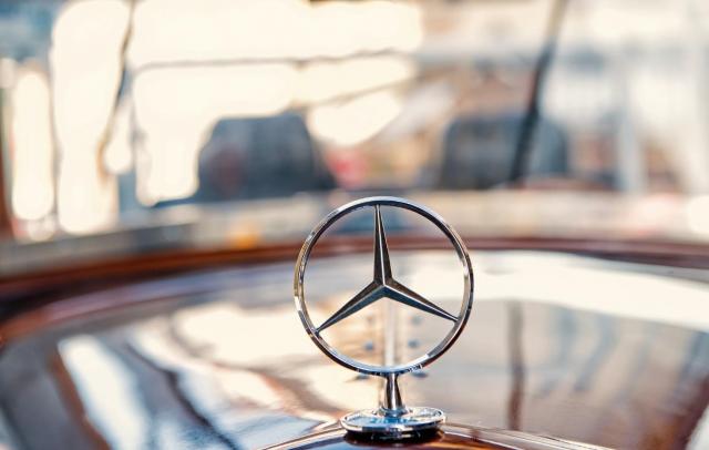 ベンツCLA180はどのような車なのか？かっこよすぎる見た目に人気急増！