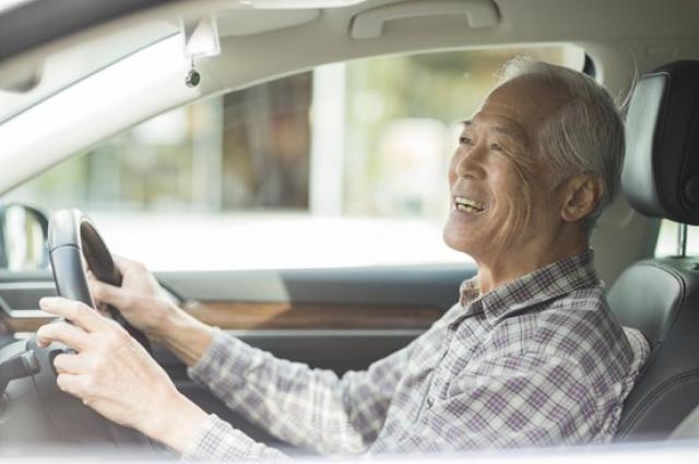 プリウスのシフトレバーがわかりにくい理由4選と操作ミス対策方法3選