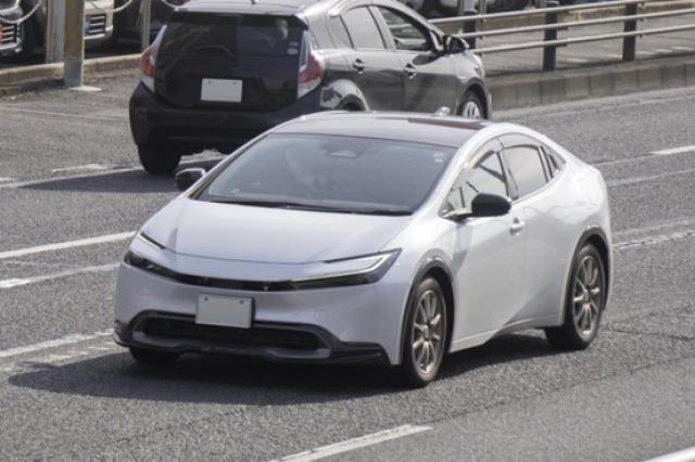 プリウスを安く買うなら要チェック!過去モデルの中古車相場は?