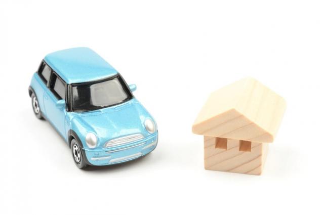 ポルシェのタイカンの国内販売価格とは？最高速度やスペックはいかに