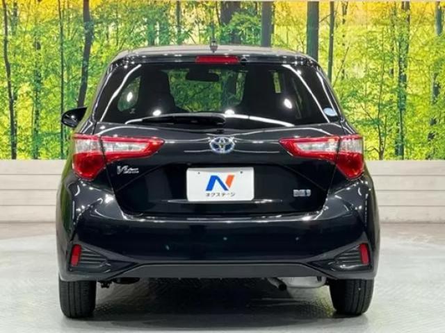 2018年式ヴィッツのリアビュー