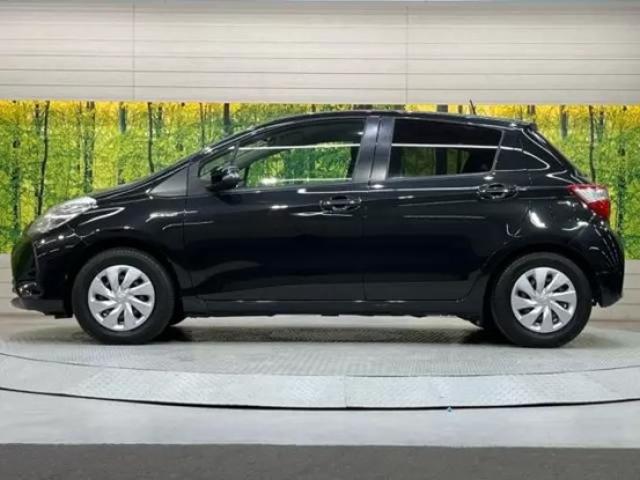 2018年式ヴィッツのサイドビュー