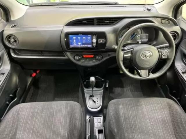 2018年式のヴィッツの運転席周り