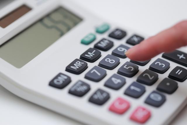 高級ミニバン「アルファード」の魅力に迫る！数多くのグレードから選ぶコツとは？