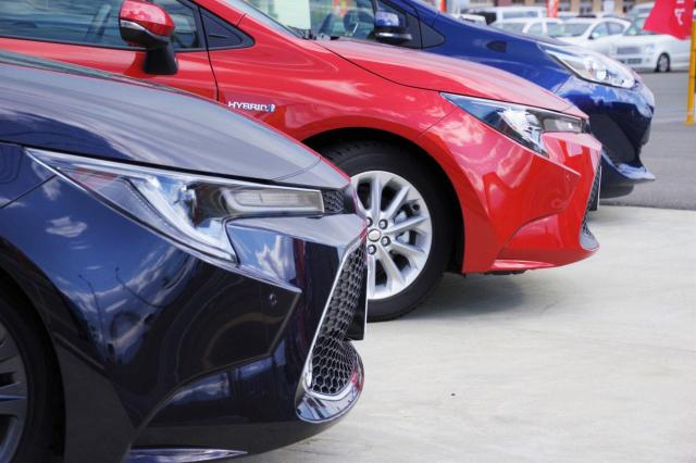 自動車のネット販売は実際どうなの？メリット・デメリットや購入方法を解説！