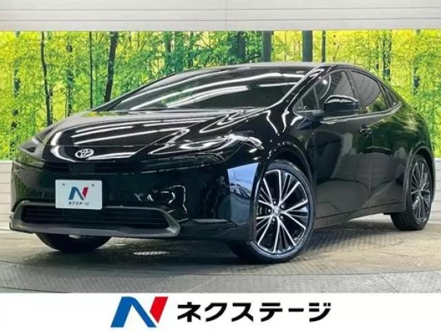 プリウスの値段はいくら?新車と中古車の価格の違いも解説!