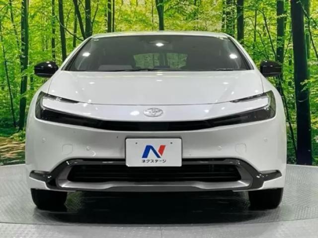 プリウス中古車はなぜ安い？選び方と予算別おすすめモデルを紹介