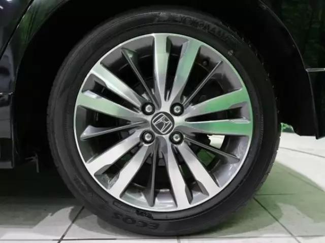 フィットRSの特徴や魅力は?新型情報や歴代モデルを徹底解説!