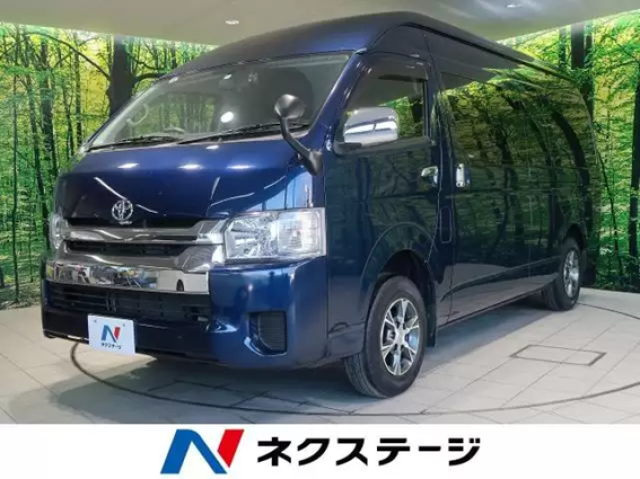 ハイエースで車中泊を楽しもう！車両タイプや魅力・カスタムについても解説