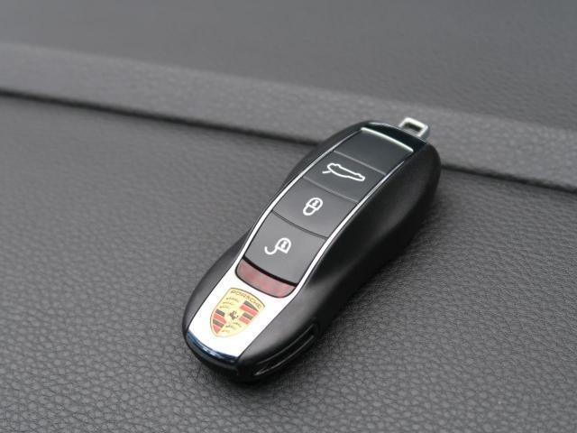 ポルシェは中古がお買い得!選び方や中古で買う際の注意点を解説