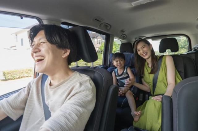 セレナ vs ノア・ヴォクシー：人気ミニバン3車種の価格と装備を比較