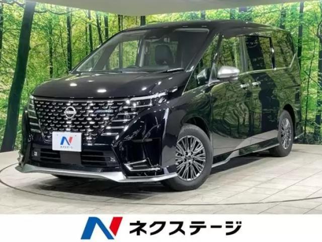 黒の日産セレナ