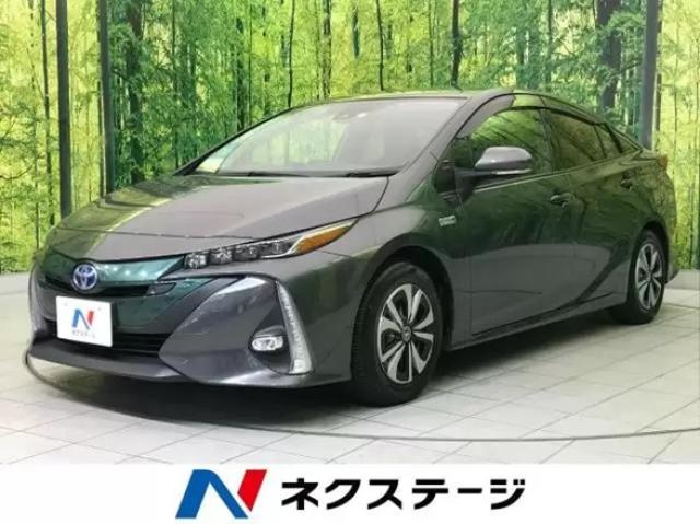 プリウスPHVのAプレミアムとは？プリウスとの違いや中古車相場