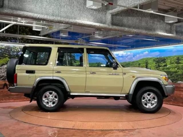 新型ランクル70燃費性能を徹底解説!新旧モデルの違いや燃費向上のコツも