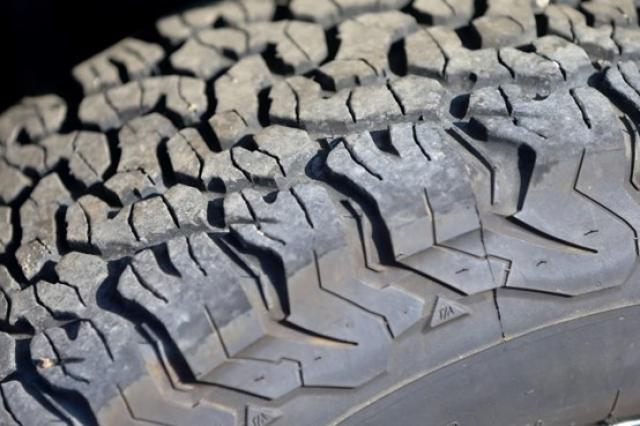 ジムニーに適したタイヤサイズとは?インチアップとインチダウンの違いも紹介