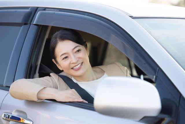 ハイブリッド車のバッテリーはいつ交換する?寿命や費用の目安は?