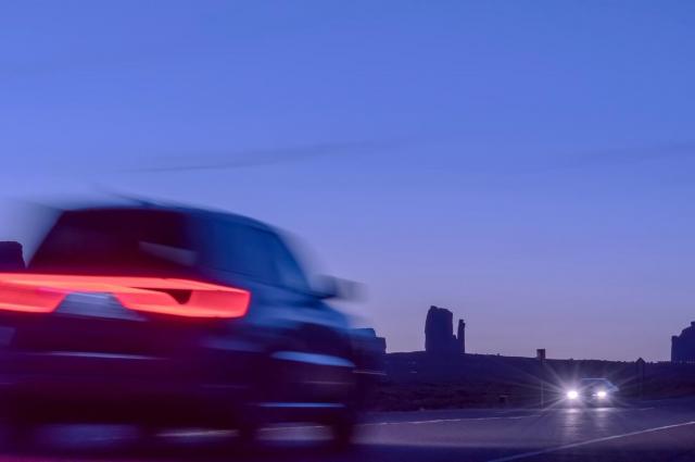 レクサス LC500コンバーチブルの特徴とは?ライバル3車種と比べてみよう