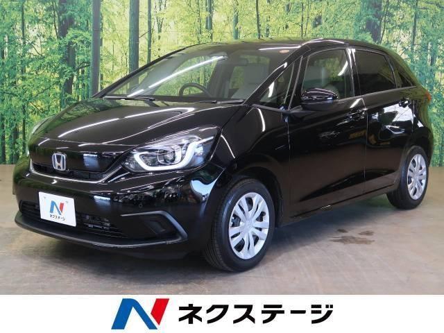 ホンダのロゴってどんな車？後継車のフィットと比較！