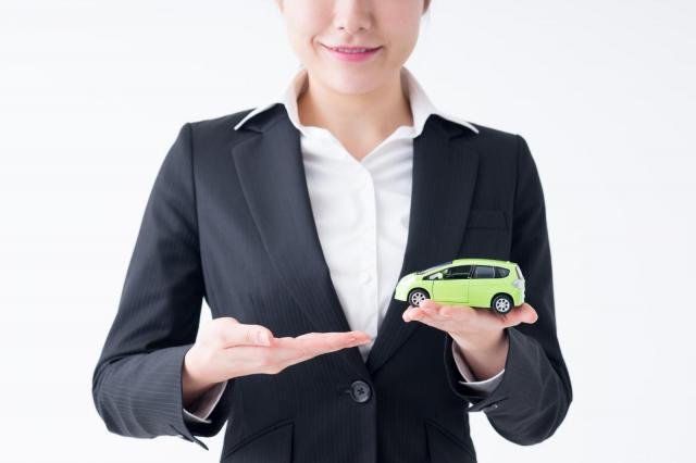 エクストレイルで快適に車中泊をするには？おすすめの理由やグッズを紹介