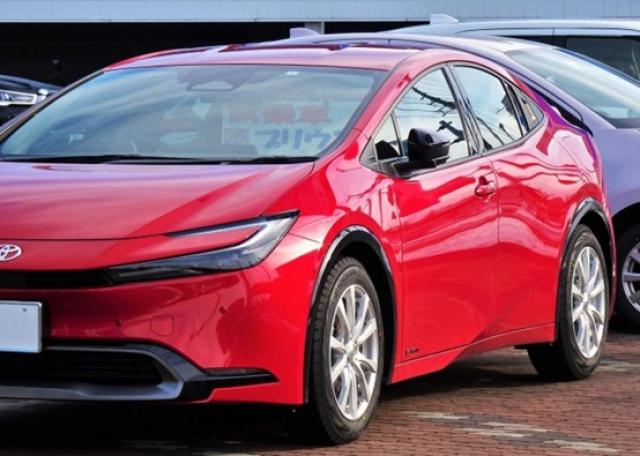 ハイブリッドカーの燃費は？本当にお得なのかガソリン車と徹底比較