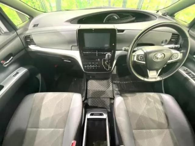 エスティマ50系のマイナーチェンジごとの違いを徹底比較！｜中古車の 