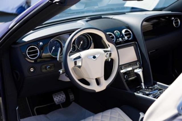 ベントレー ベンテイガの燃費を紹介!最高級のSUVの特徴もチェック