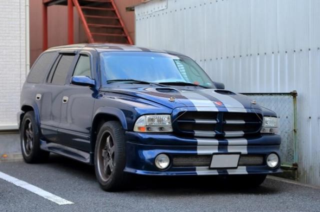 シボレーカマロにかかる維持費はどのくらい?比較したいおすすめ車種も紹介