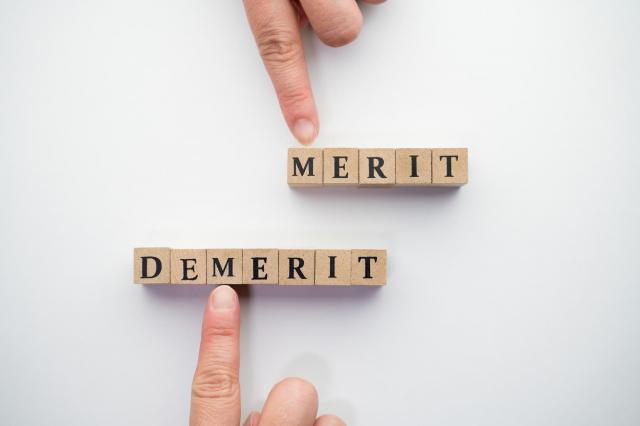 人気のハイエースはディーゼルもおすすめ！中古車価格やライバル車も紹介