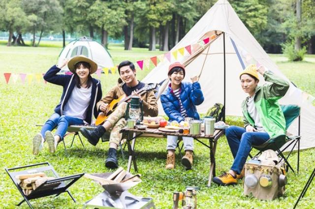 トヨタシエンタはキャンプに最適!車中泊もできるファンベースを紹介