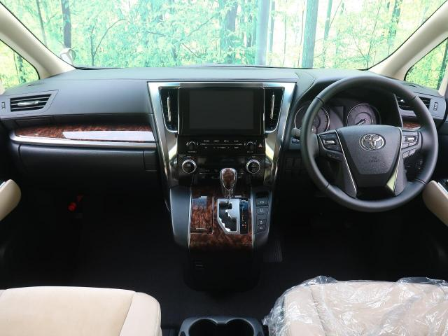 最新アルファードのマイナーチェンジ歴!次期新型の予想も紹介