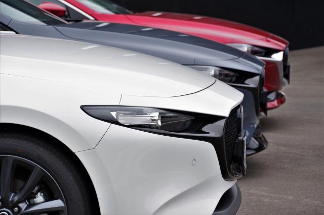 マツダ EV車 MX-30世界初公開！マイルドハイブリッドデビューの内容やEV発売の時期はいつ？